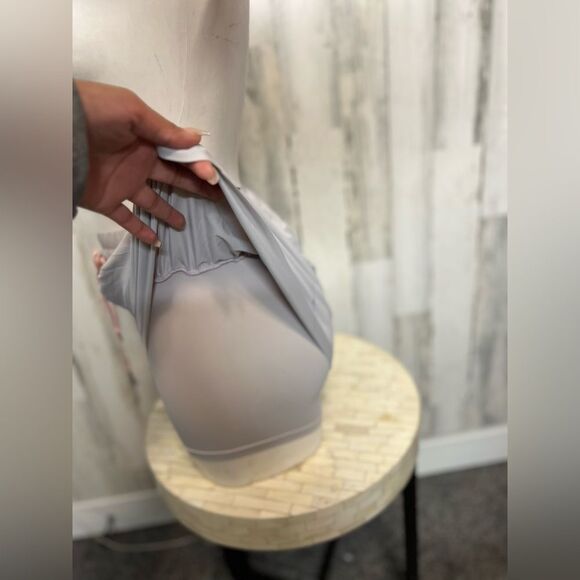 Short skirt - Picture 6 of 7